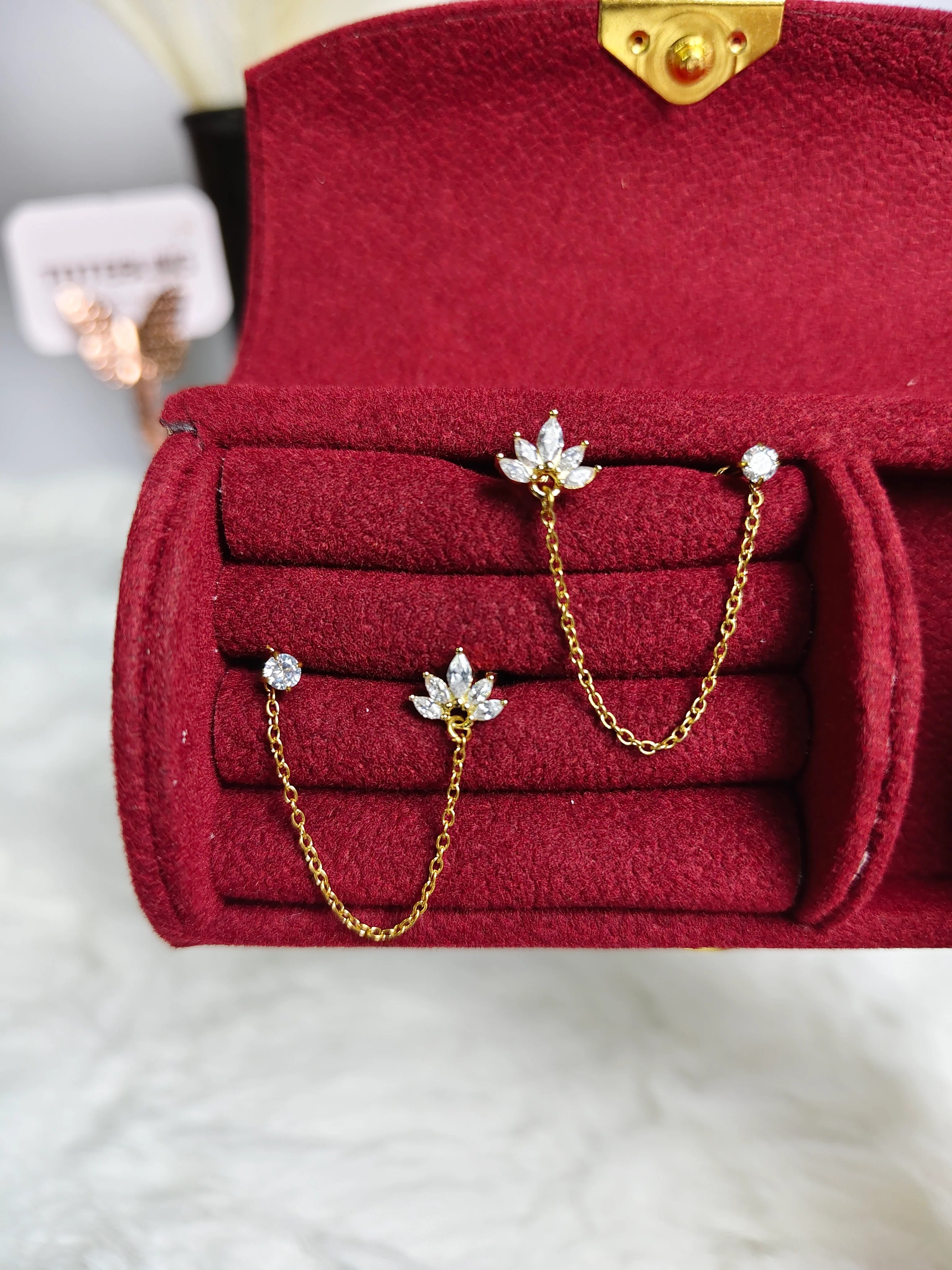 Floral Shine Chain Earings✨