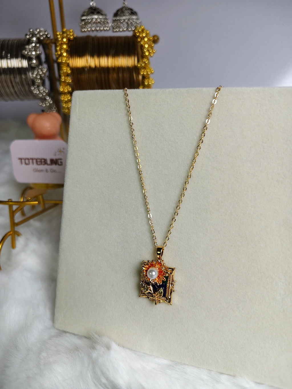Rose Crystal Pendant✨
