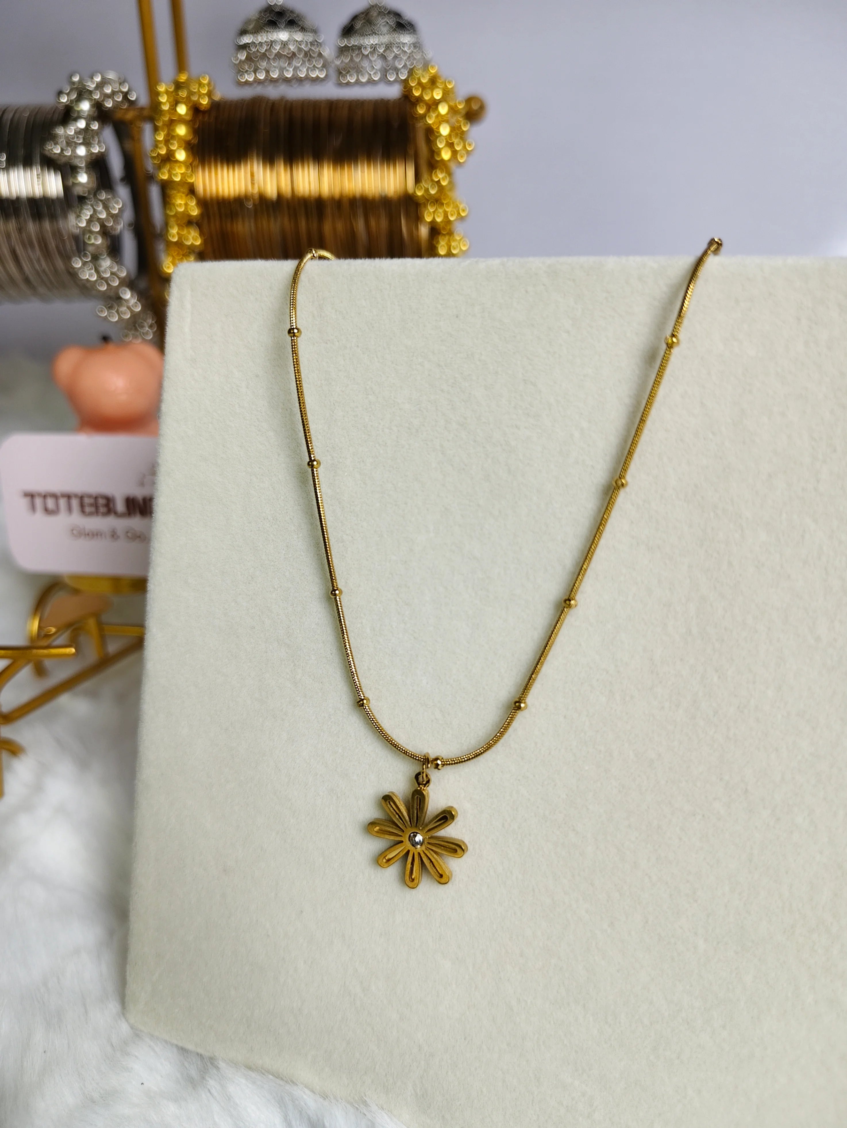 Mini Flower Pendant✨