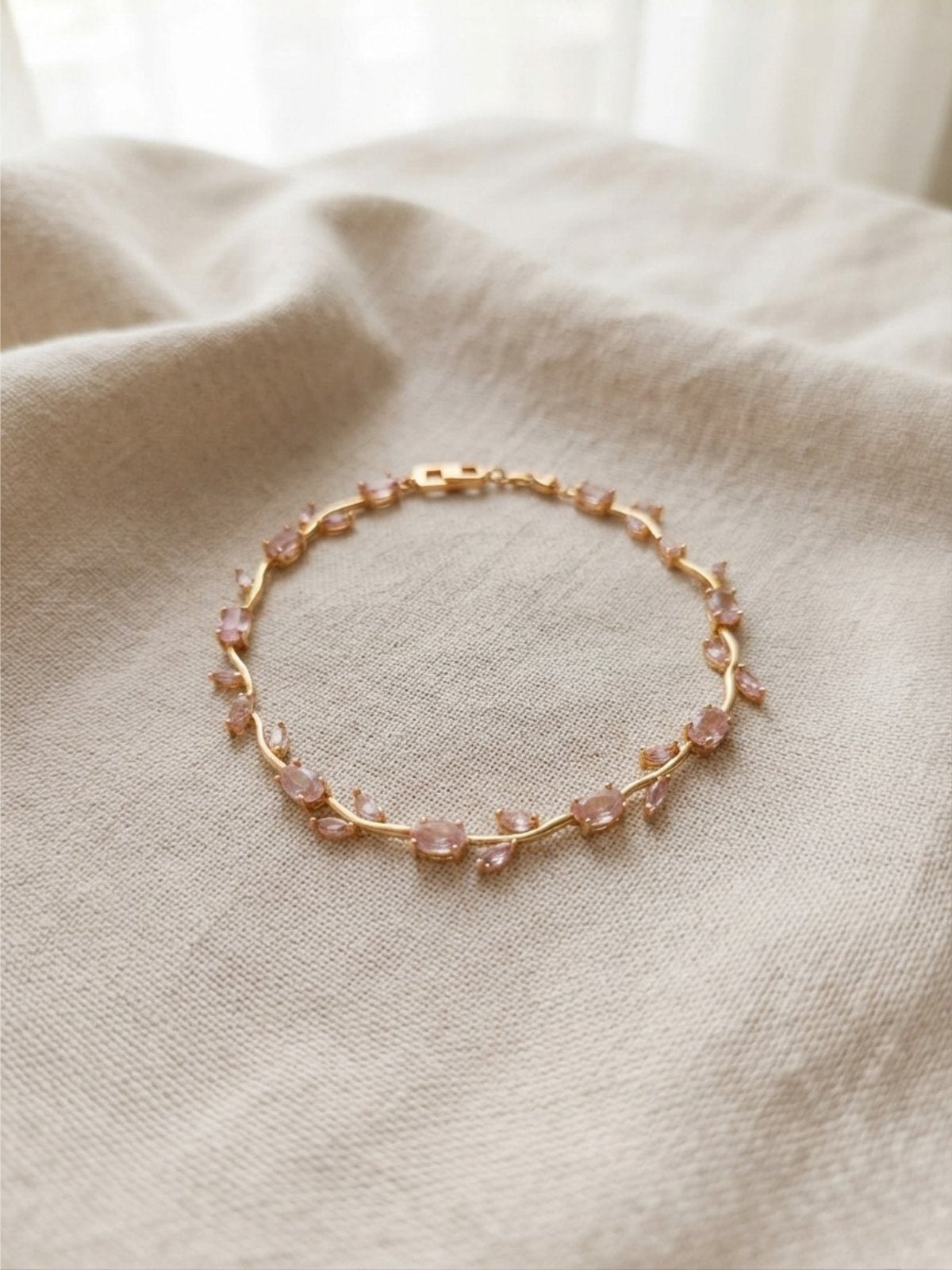 Tulip Bracelets with Gold Base✨