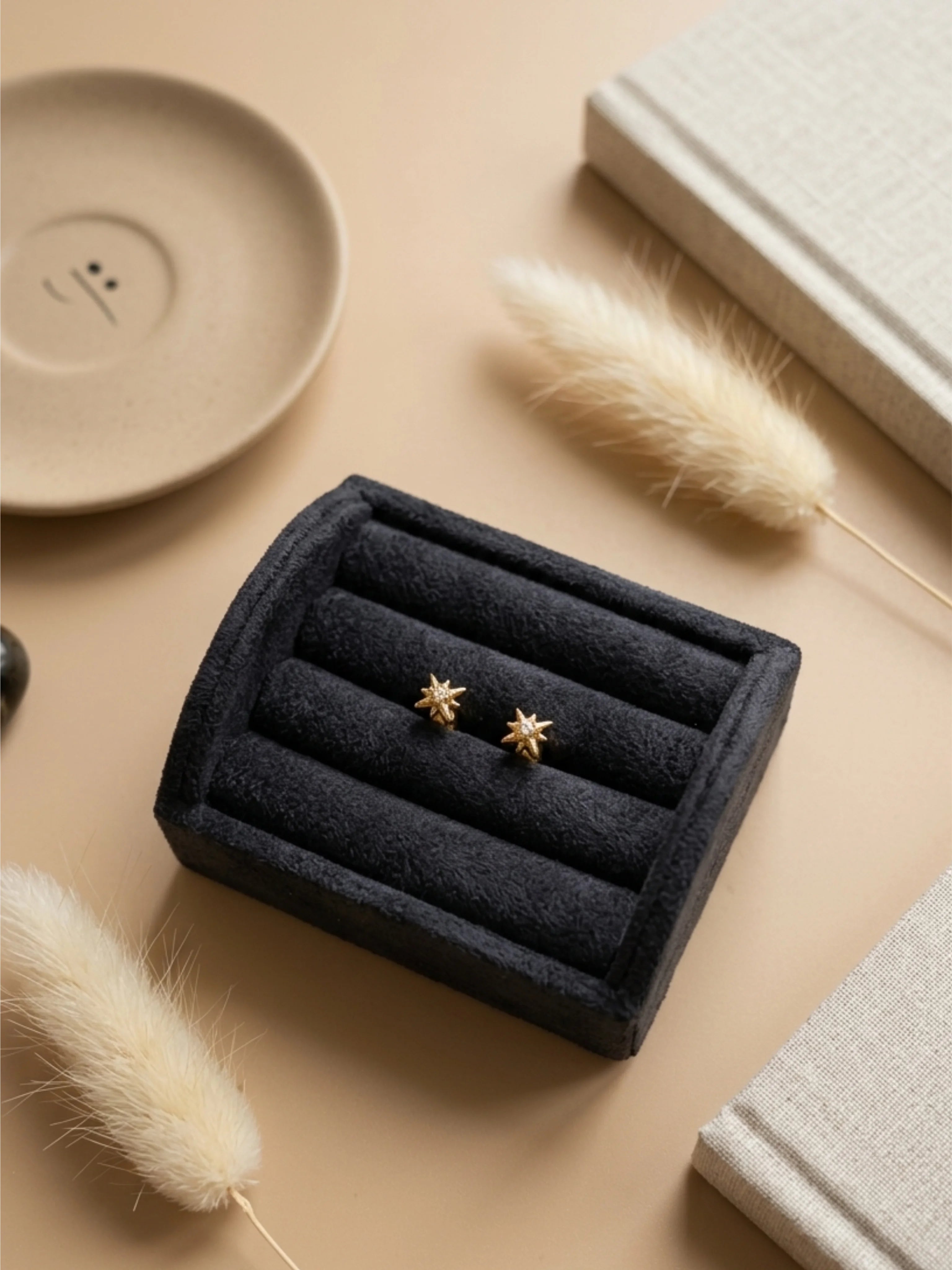 Sparkling Studs✨