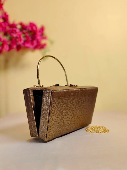 Croc-Embossed clutch-Brown