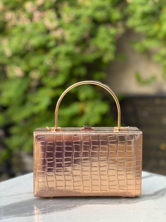 Pebble Clutch-Golden
